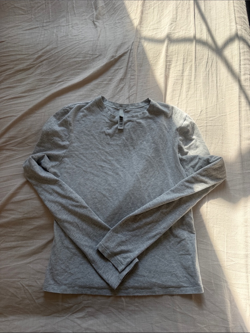 Skims top